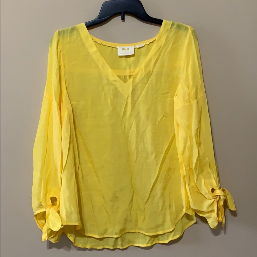 Maeve top